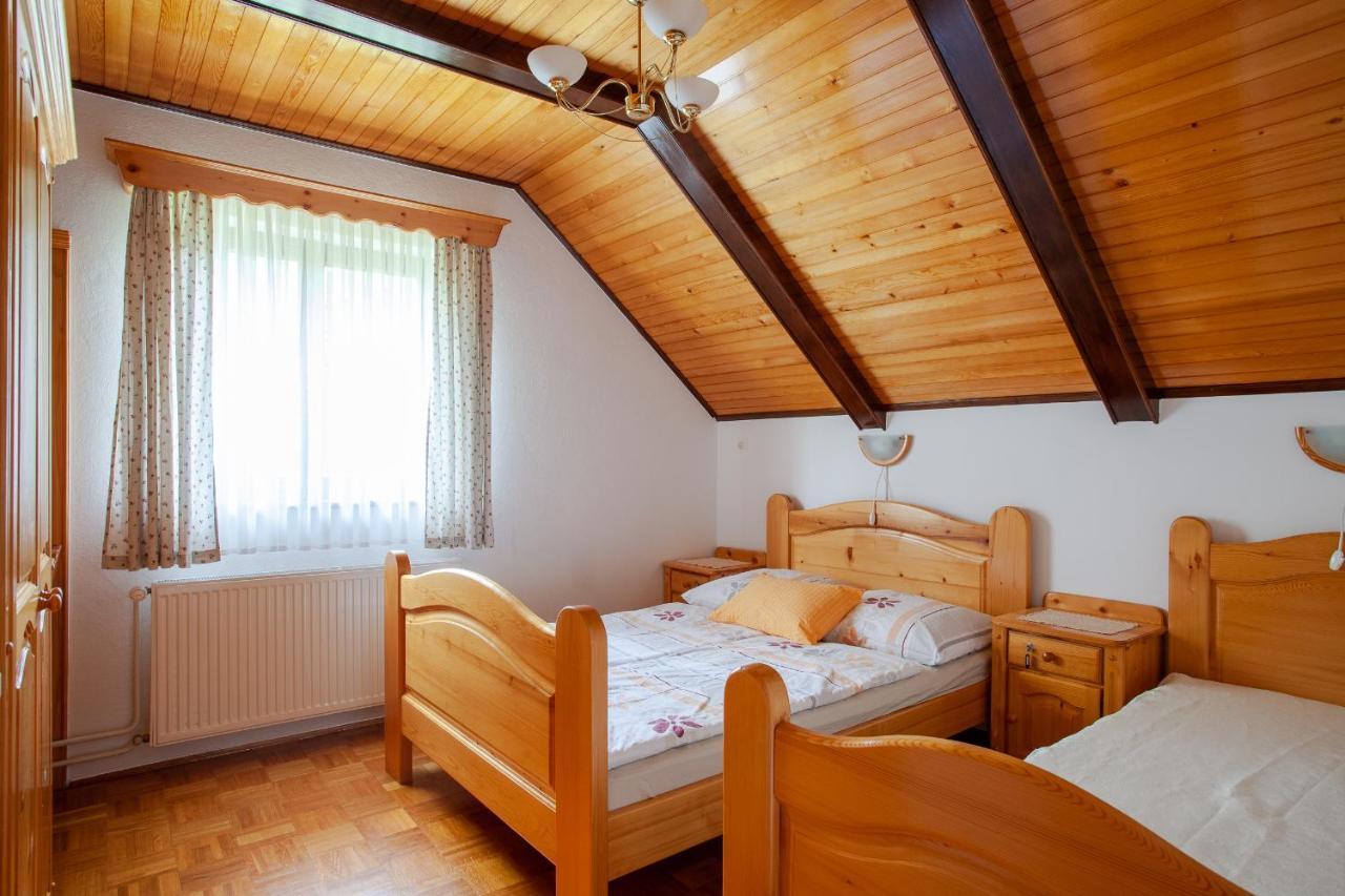 Farmstay&Glamping Visocnik リュブノ エクステリア 写真