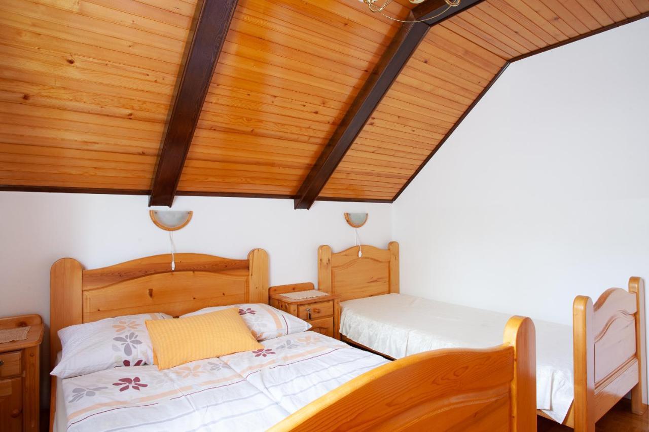 Farmstay&Glamping Visocnik リュブノ エクステリア 写真