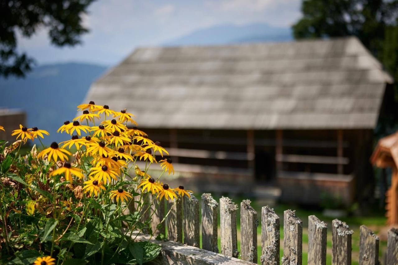 Farmstay&Glamping Visocnik リュブノ エクステリア 写真